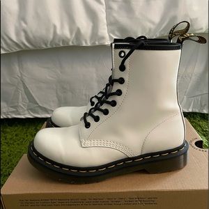 Dr.Marten White 1460 Boots